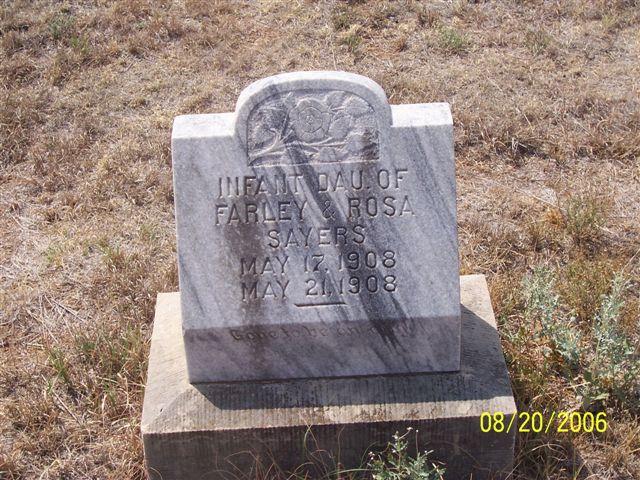 Tombstone of Infant Daughter of Farley and Rosa Sayers (1908-1908)