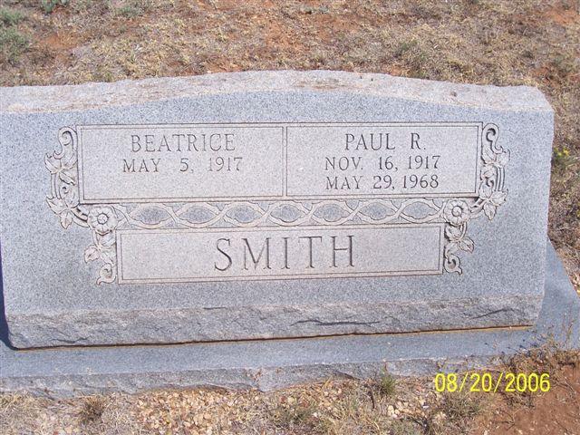 Tombstone of Paul R. Smith (1917-1968) and Beatrice Smith (1917- )